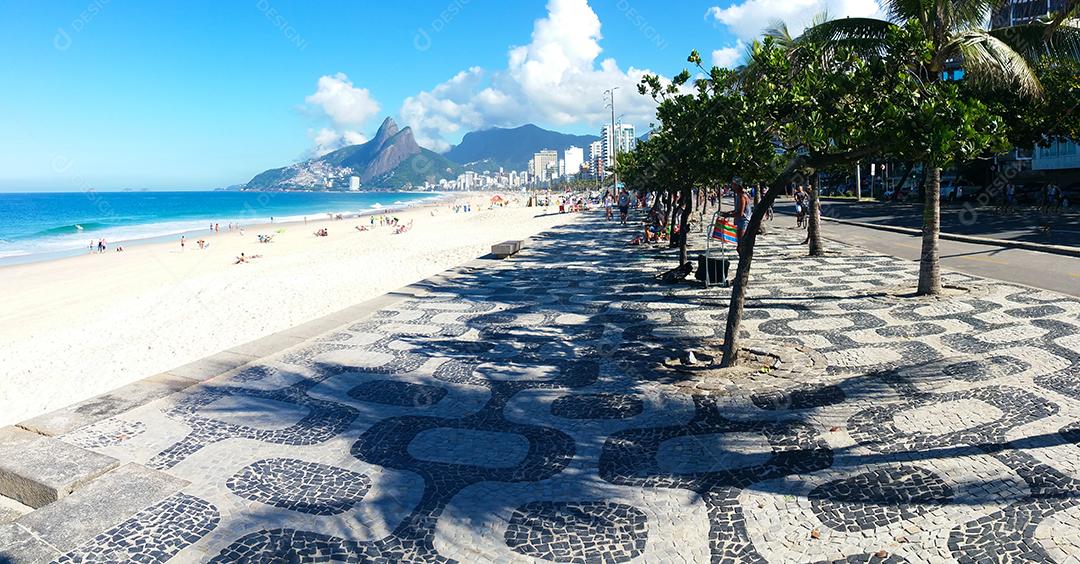 Famosa praia de Ipanema no Rio de Janeiro Brasil