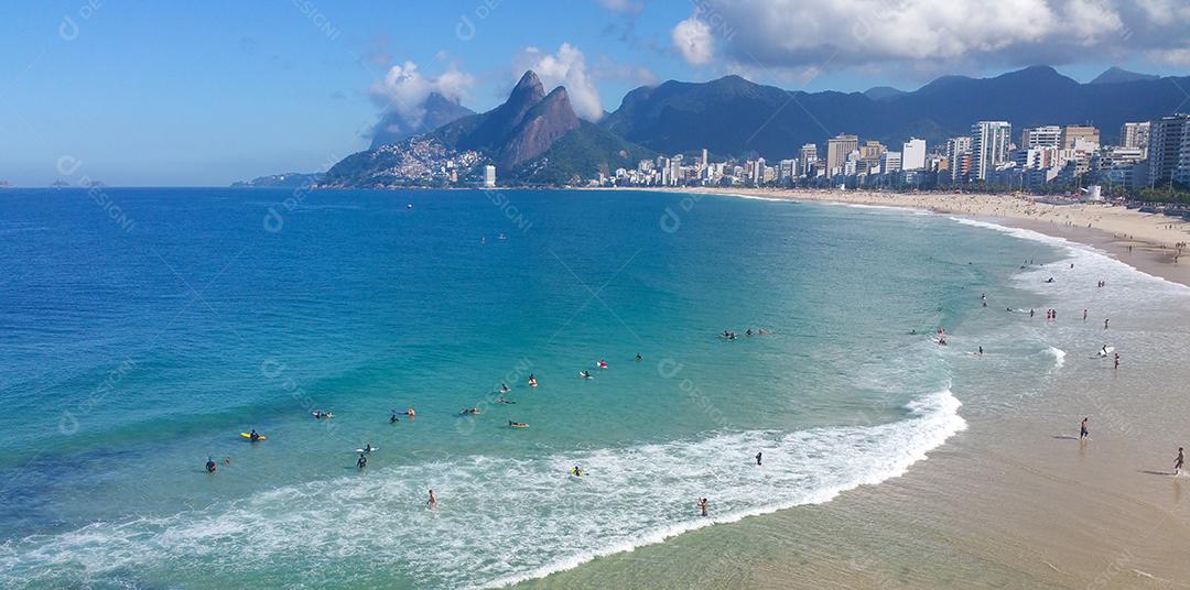 Famosa praia do Arpoador e Ipanema no Rio de Janeiro Brasil