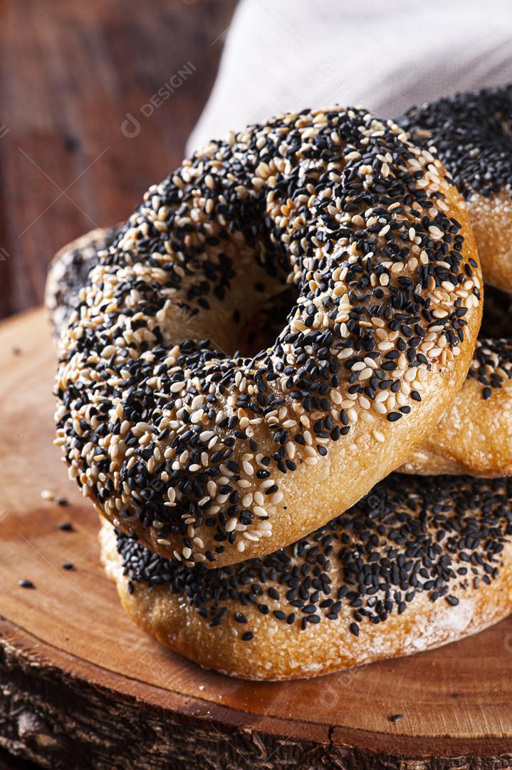 Bagel. Pão tradicional da Europa Oriental