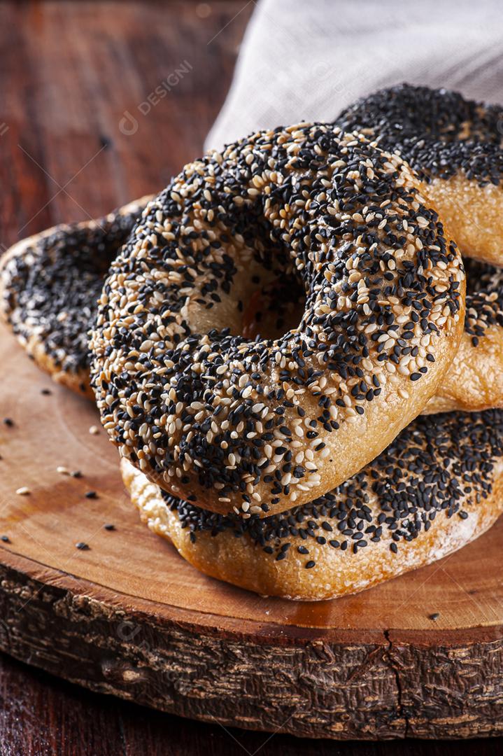 Bagel. Pão tradicional da Europa Oriental