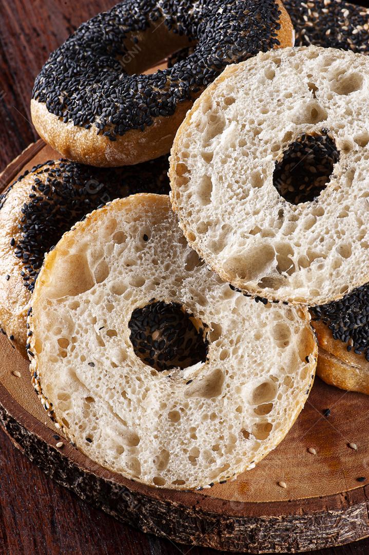 Bagel. Pão tradicional da Europa Oriental