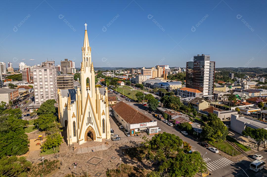 Vista aérea Bento Gonçalves, Rio Grande do Sul, Brasil. Cidade famosa Brasil. Igreja Cristo Rei.