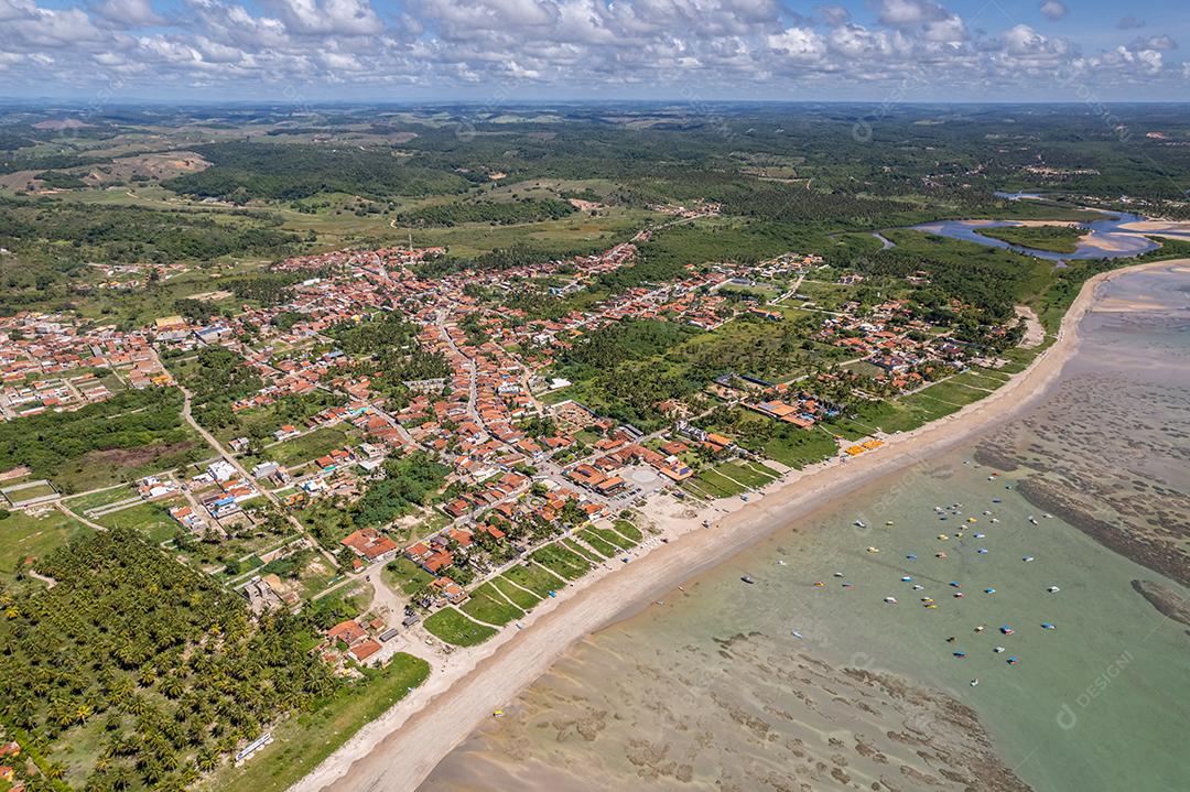 Vista aérea da praia São Miguel dos Milagres, Alagoas, Brasil.