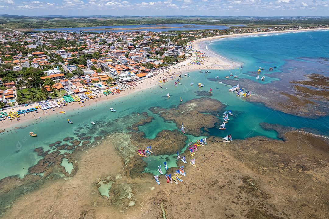 Vista aérea das praias de Porto de Galinhas, Pernambuco, Brasil