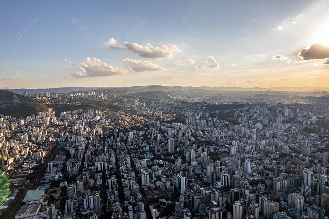 Vista aérea da cidade de Belo Horizonte, em Minas Gerais, Brasil