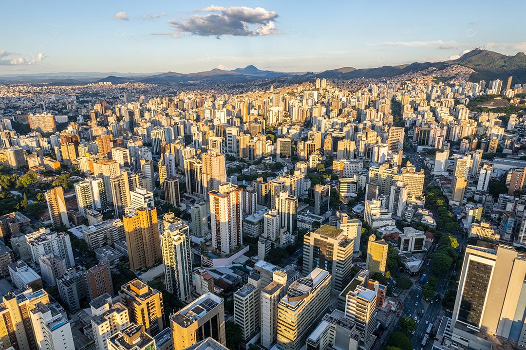 Vista aérea da cidade de Belo Horizonte, em Minas Gerais, Brasil