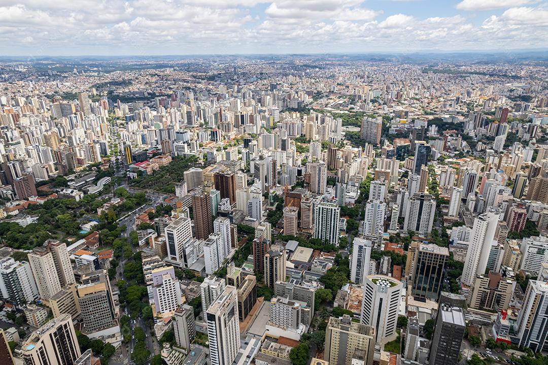 Vista aérea da cidade de Belo Horizonte, em Minas Gerais, Brasil