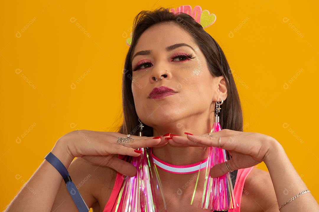 Carnaval Maquiagem para celebrar o Carnaval do Brasil. Tendência de maquiagem