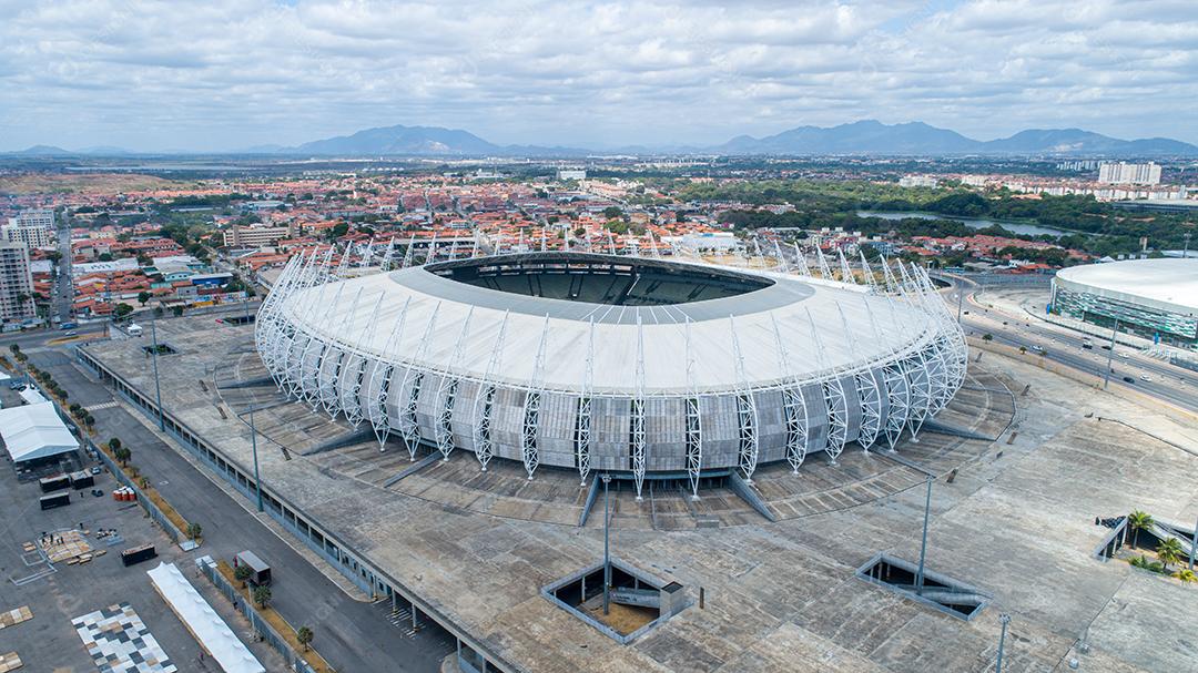 Vista aérea da cidade de Fortaleza, Ceará, Brasil América do Sul Sobrevoando o Estádio Plácido Castelo, Arena Castelão.