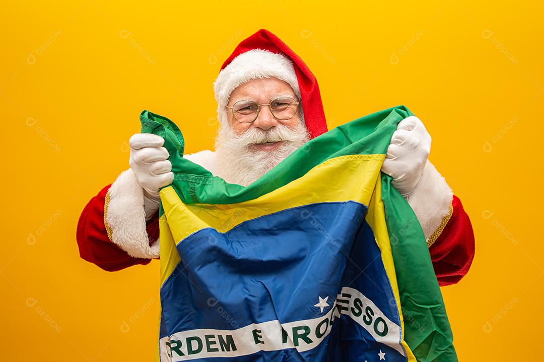 Papai Noel é fã do Brasil. Papai Noel apoiador do Brasil
