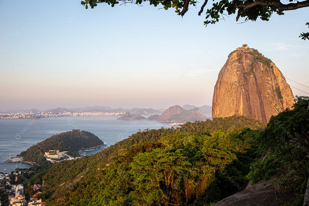 Vista aérea do Pão de Açúcar, Corcovado e Baía de Guanabara, Rio de Janeiro, Brasil