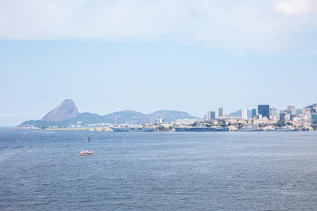 Vista aérea do Pão de Açúcar, Corcovado e Baía de Guanabara, Rio de Janeiro, Brasil