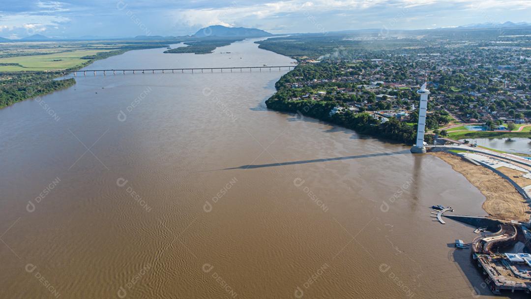 Vista aérea do Parque do Rio Branco em Boa Vista, Roraima. Norte do Brasil