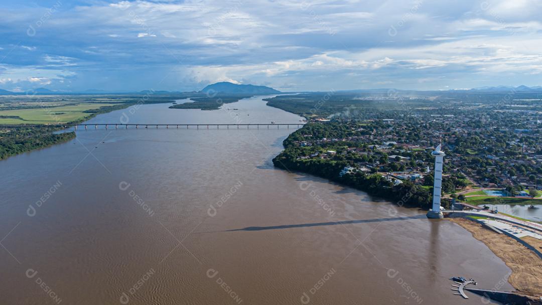 Vista aérea do Parque do Rio Branco em Boa Vista, Roraima. Norte do Brasil
