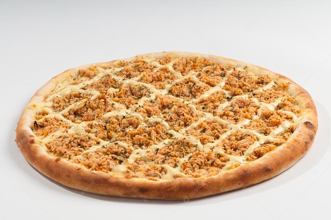 Comida pizza com recheio gostoso sobre fundo branco