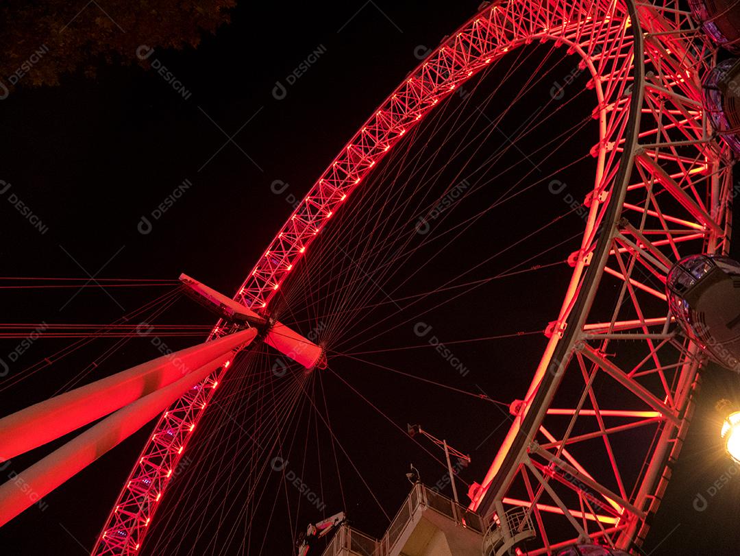 Vista da London Eye à noite.