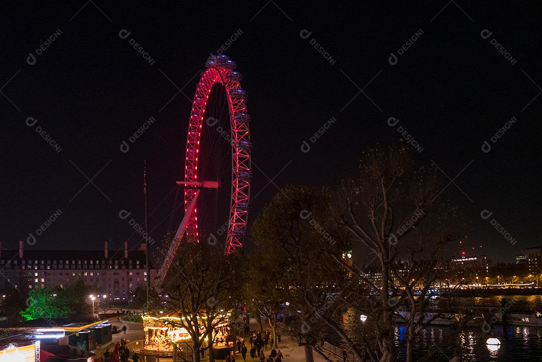 Vista da London Eye à noite