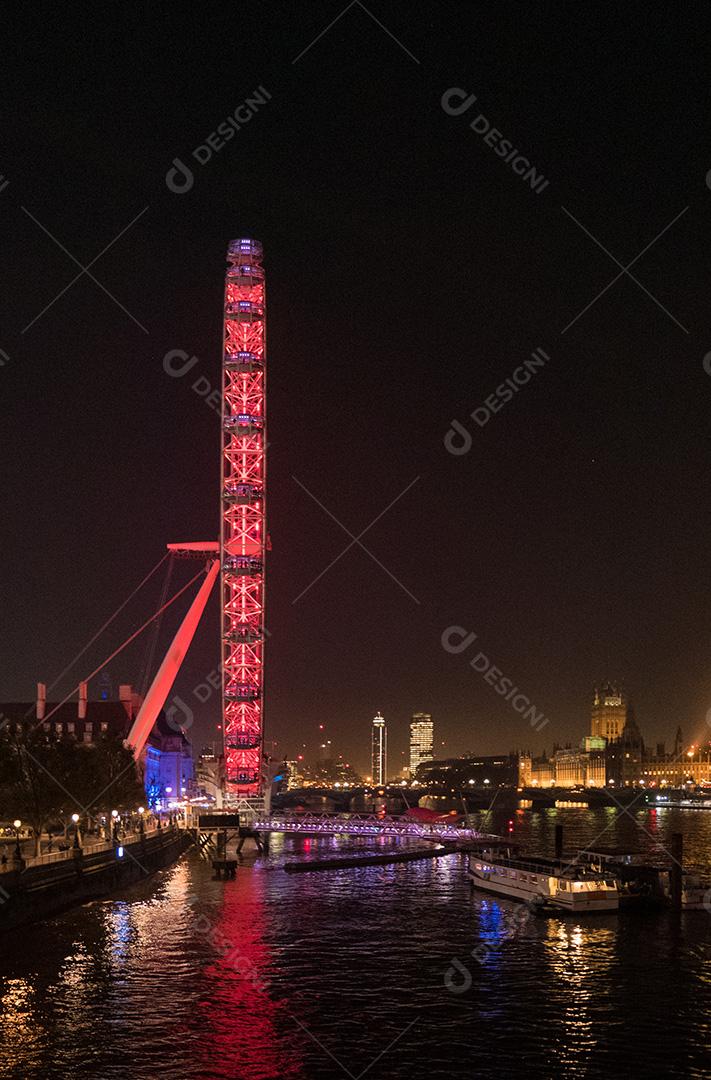 Vista da London Eye à noite