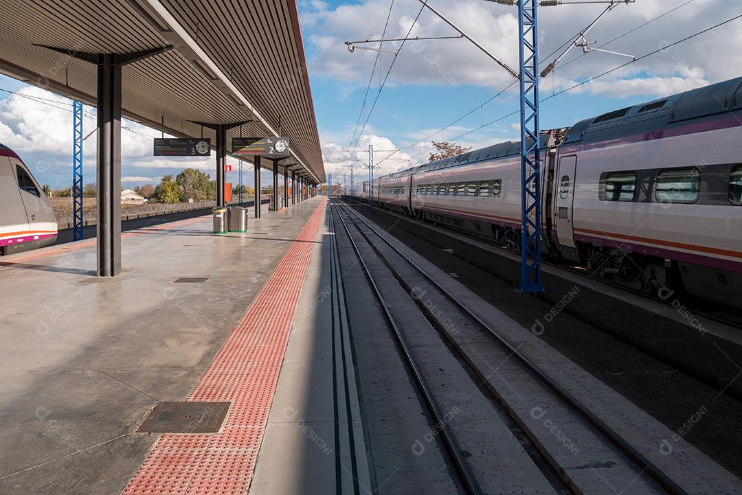 vista da estação de trem na cidade de toledo