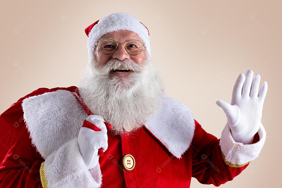 Papai Noel em fundo pastel