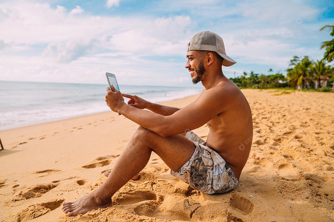 férias de verão, tecnologia e conceito de internet. latino-americano
