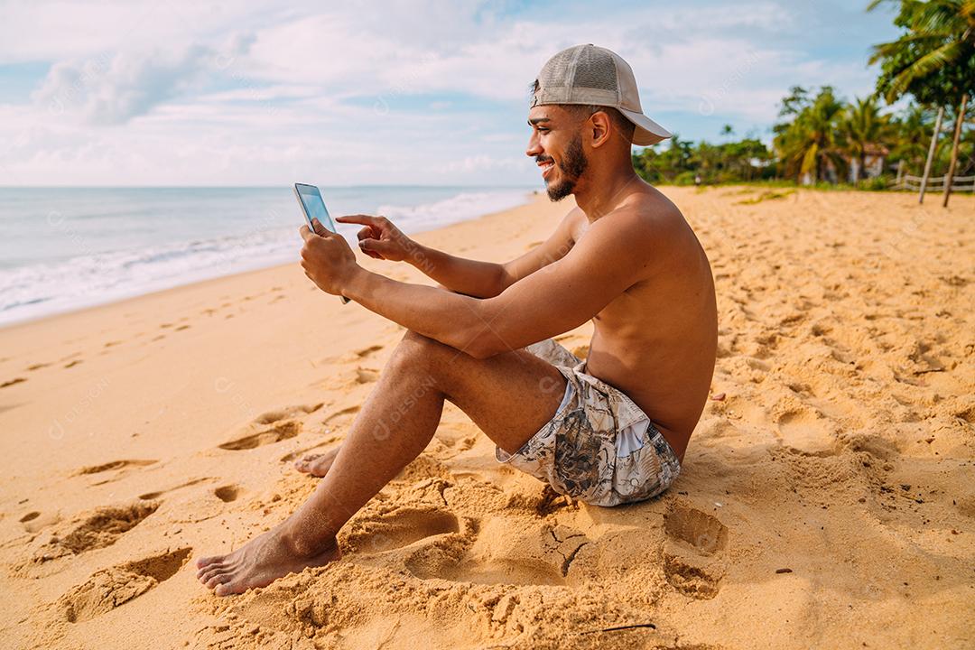 férias de verão, tecnologia e conceito de internet. latino-americano