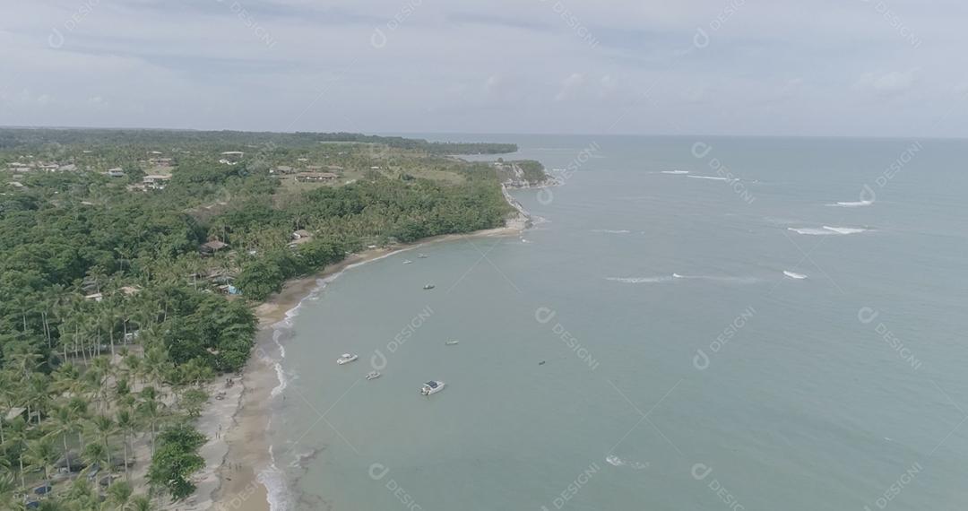 Vista aérea da Praia do Espelho em Porto Seguro, Bahia, Brasil.