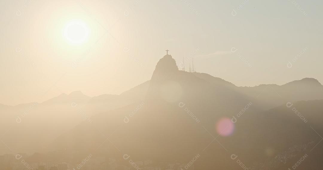 Vista aérea do Pão de Açúcar, Corcovado, e Guanabara baia, Rio de Janeiro