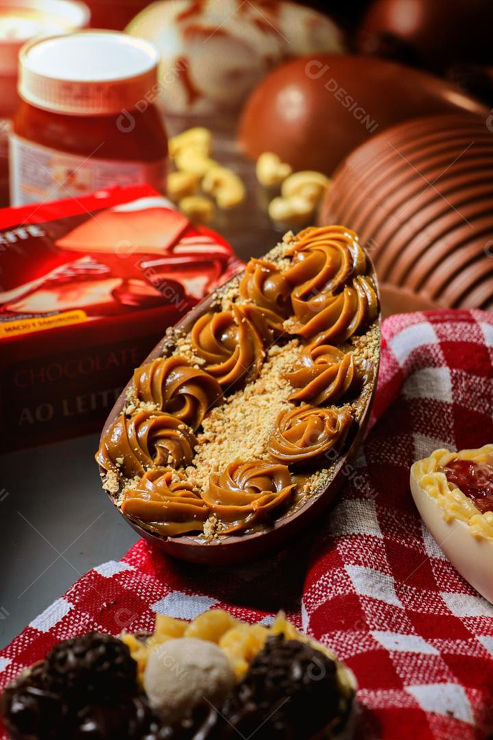 Ovo de páscoa gourmet com doce de leite