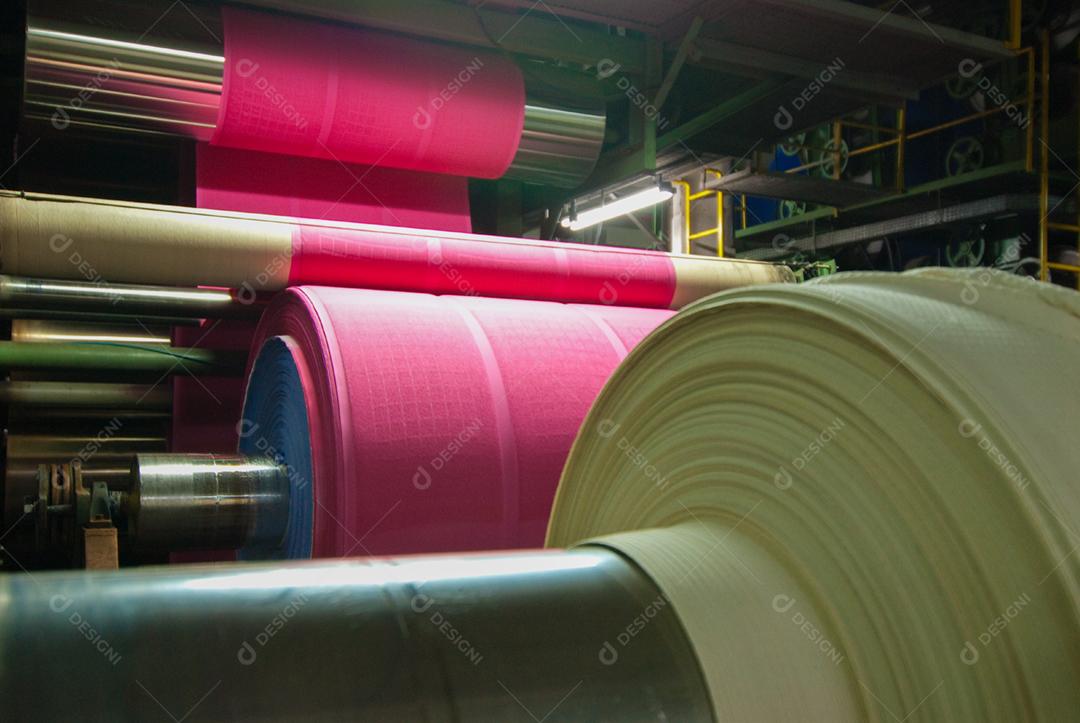 Tecidos de varias cores roupas pano