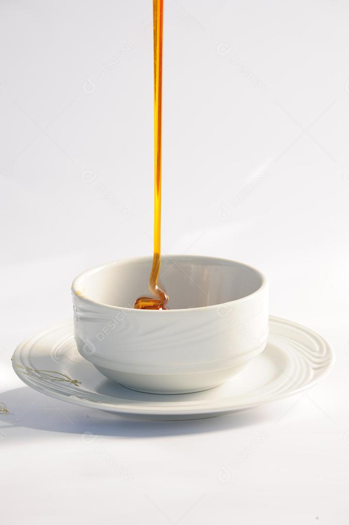 Xícaras caneca café bebida sobre fundo branco