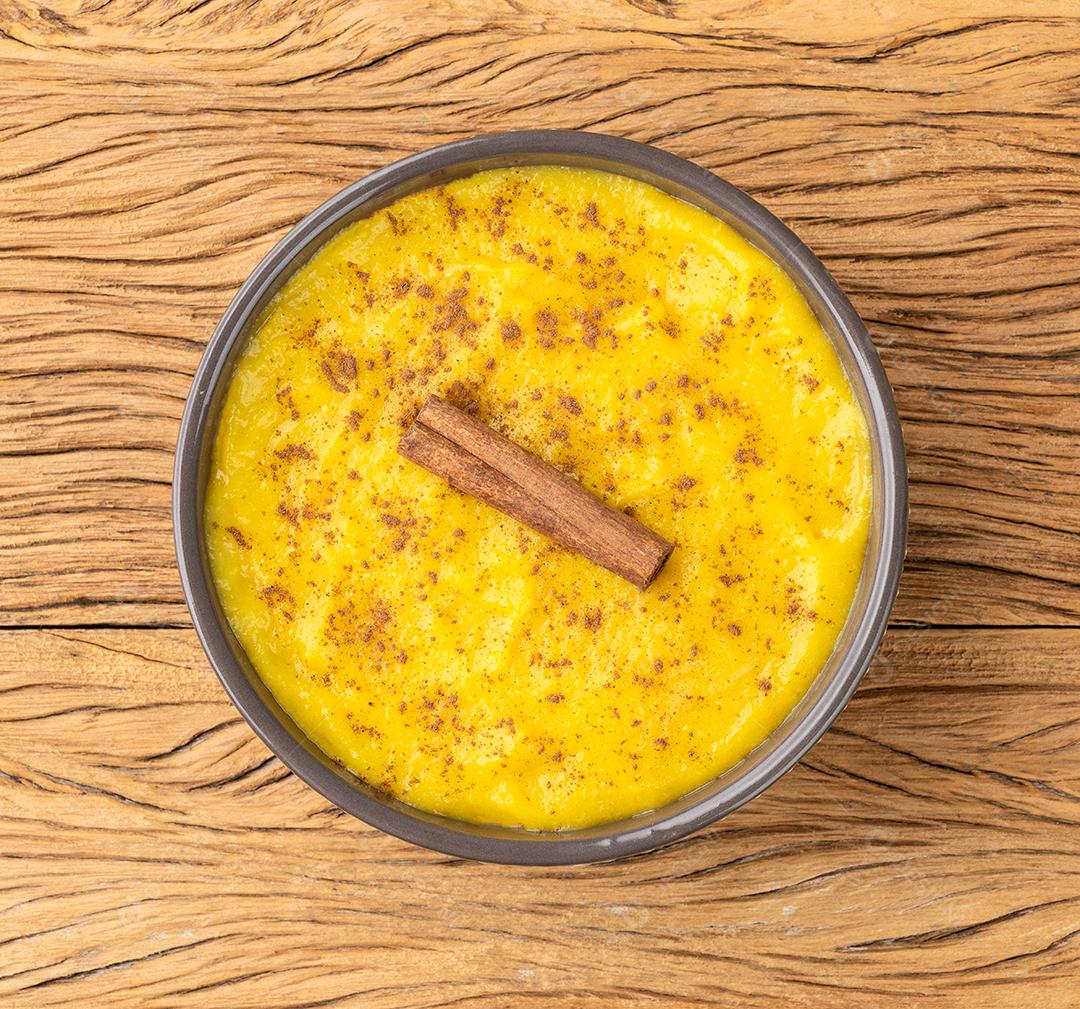 Curau, comida típica do festival brasileiro de junho feita com milho