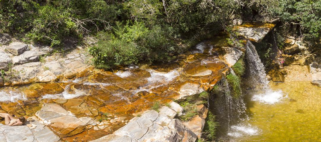 Paisagem Cachoeira lago floresta