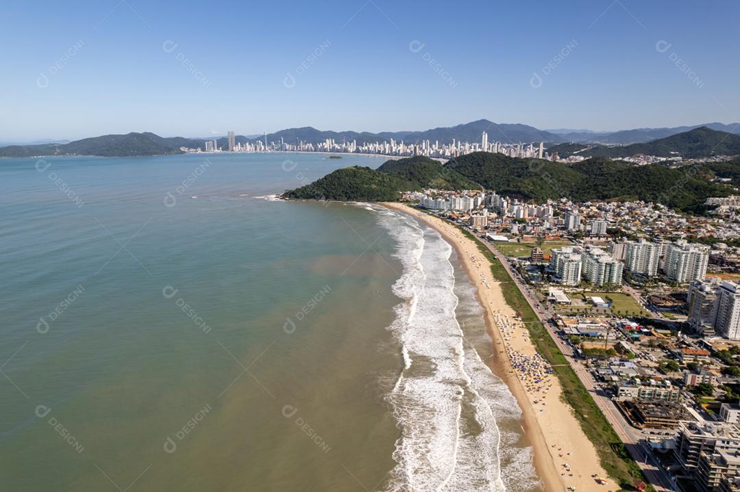Vista aérea de Itajaí, Santa Catarina, Brasil e Praia Brava