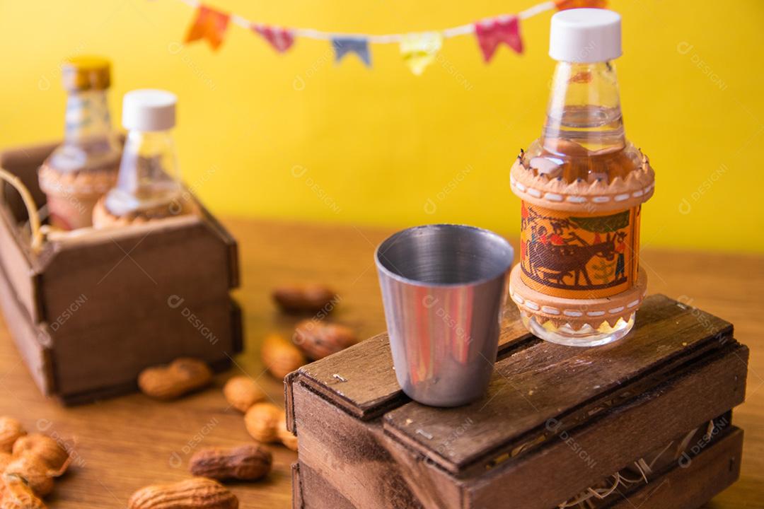 bebida tipica da festa junina em miniaturas