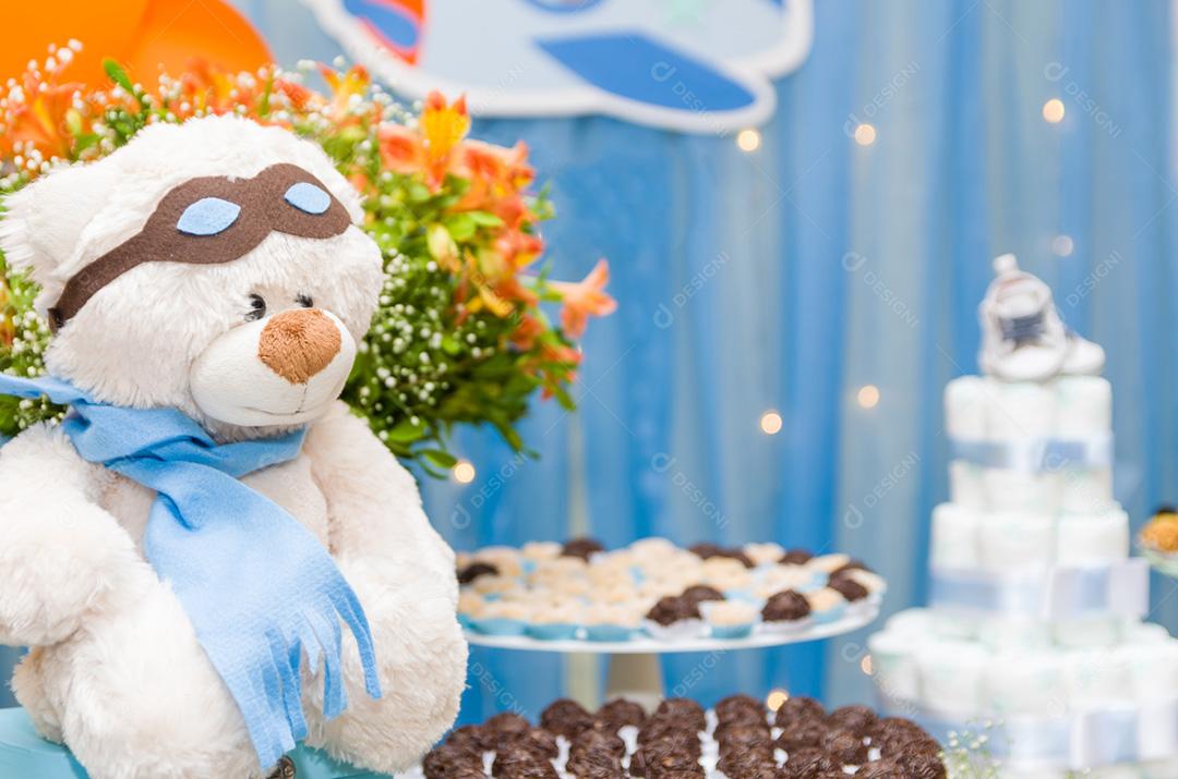 Decoração de festa infantil de menino, fundo para diversos usos.