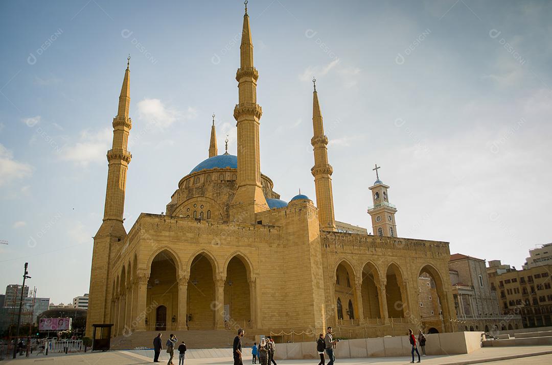 Bela mesquita Mohammad Al-Amin Mosque, localizada no centro de Beirute, no Líbano.