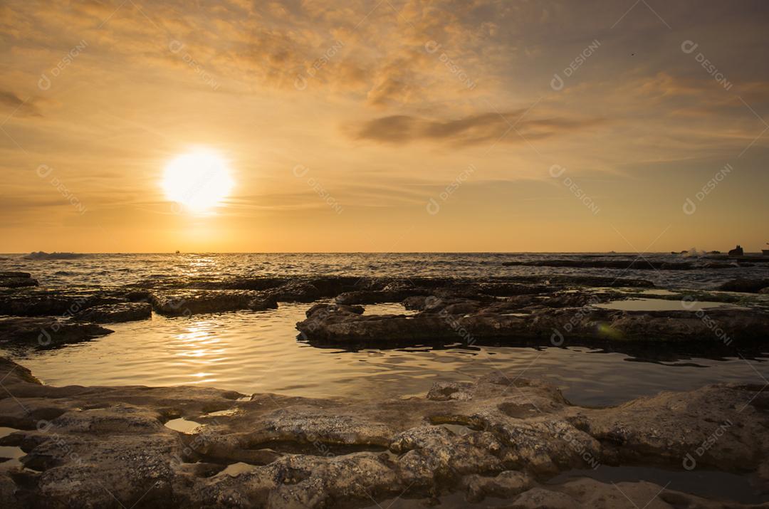 Pôr do sol em Byblos - Líbano, fortaleza de byblos, foto de ponto turístico do país.