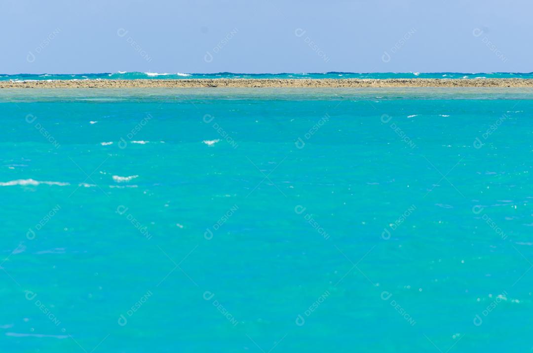 Barreira de corais da praia de Maragogi em Alagoas Brasil