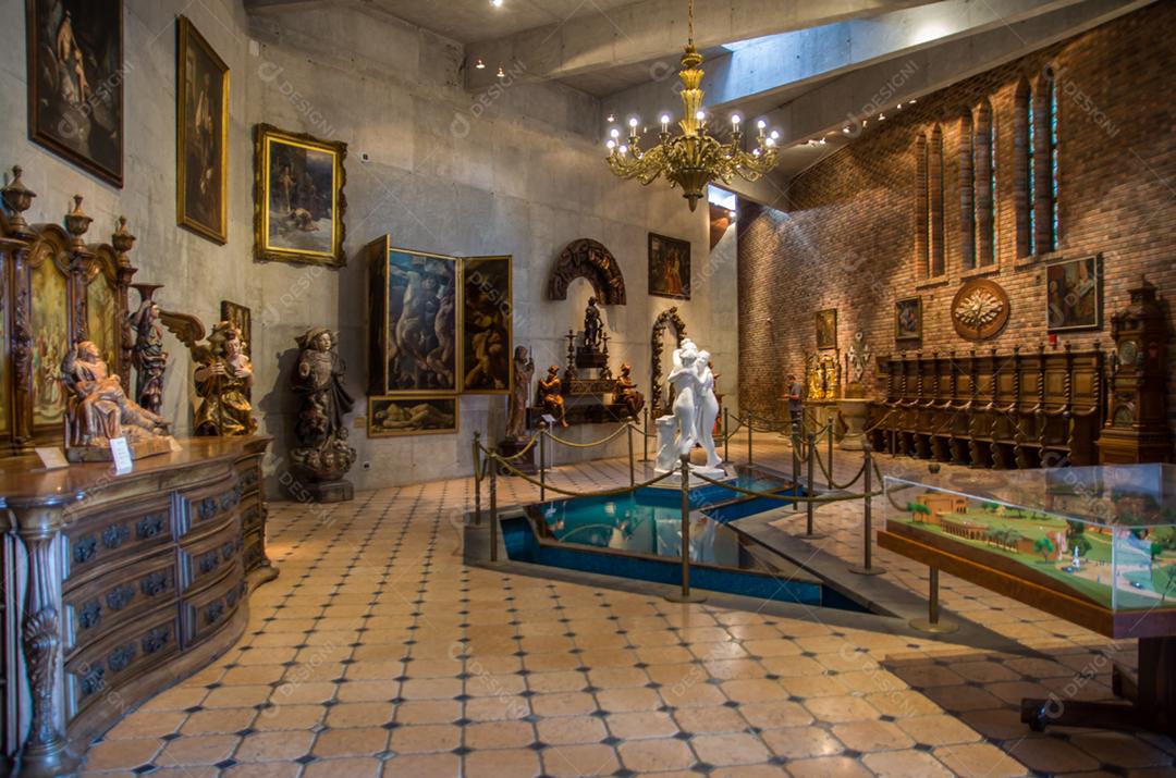 Arquitetura histórica do museu Instituto Ricardo Brennand em Recife, Pernambuco, Brasil.