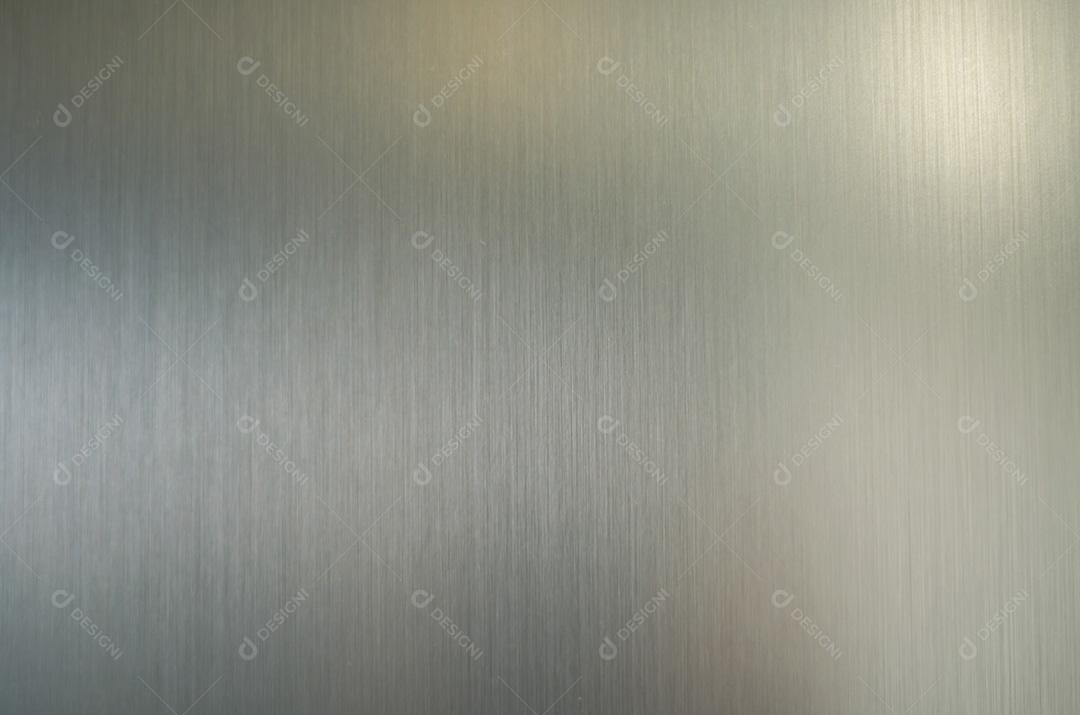 Textura de aço escovado com reflexo de luz e brilho
