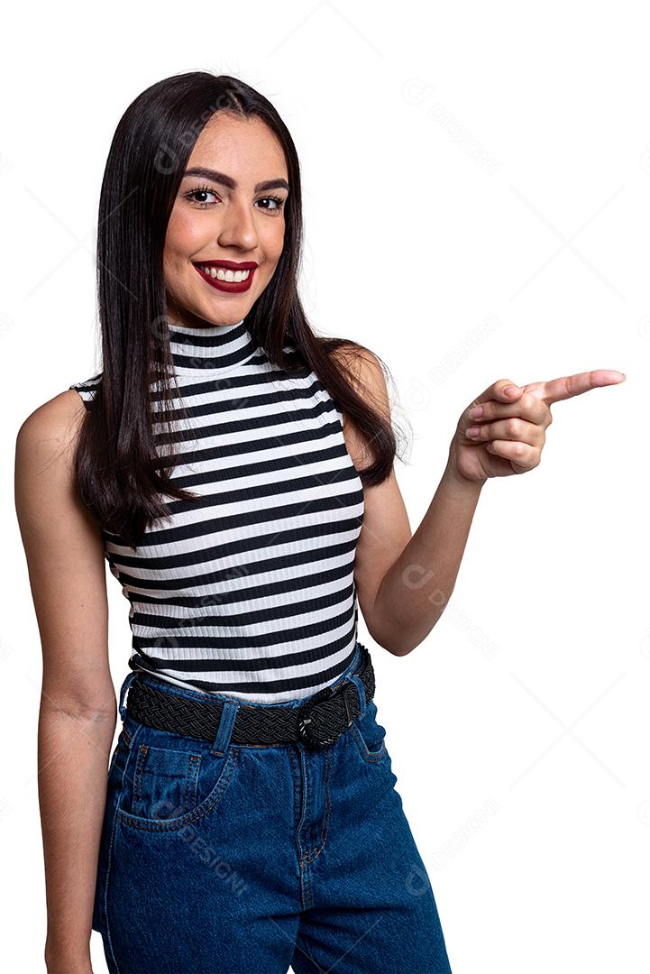 Mulher sorridente, isolada em um fundo branco