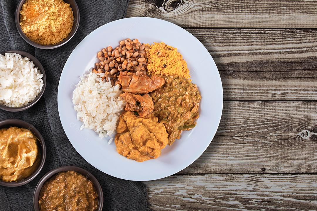 Caruru comida tradicional afro-brasileira típica da Bahia.