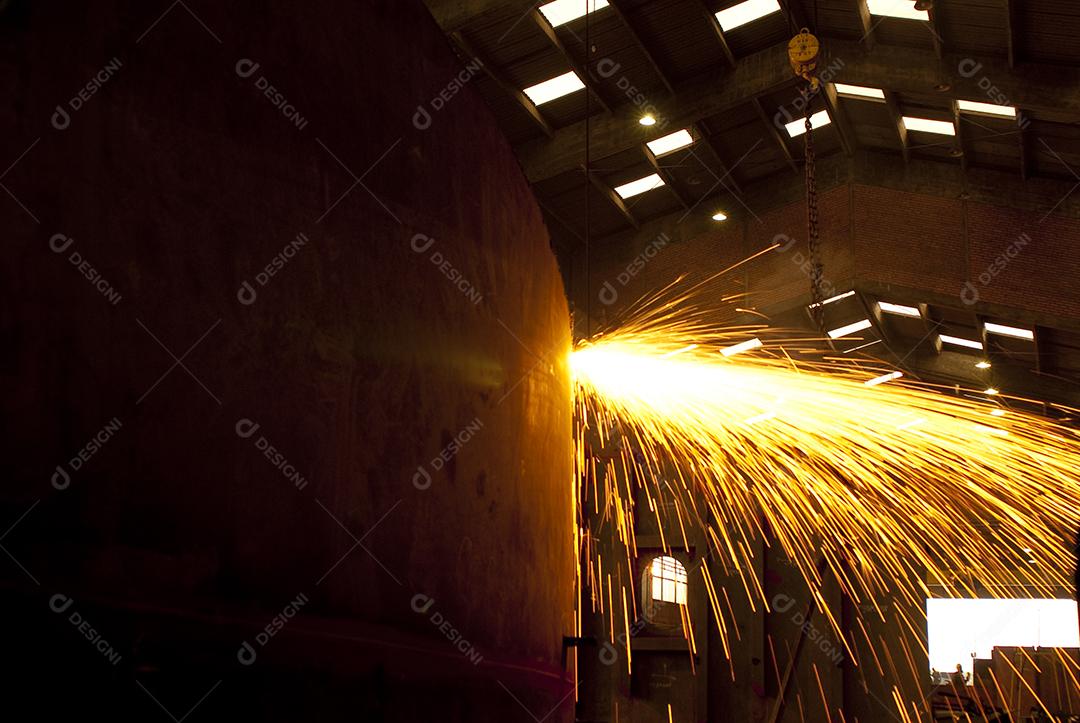 Serviço de corte de gás do perfil de aço leve, espessura