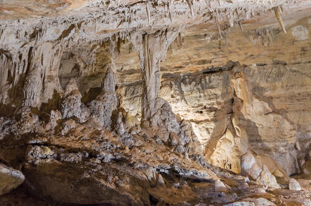 Linda gruta da Cidade de Bonito em Matogrosso do Sul