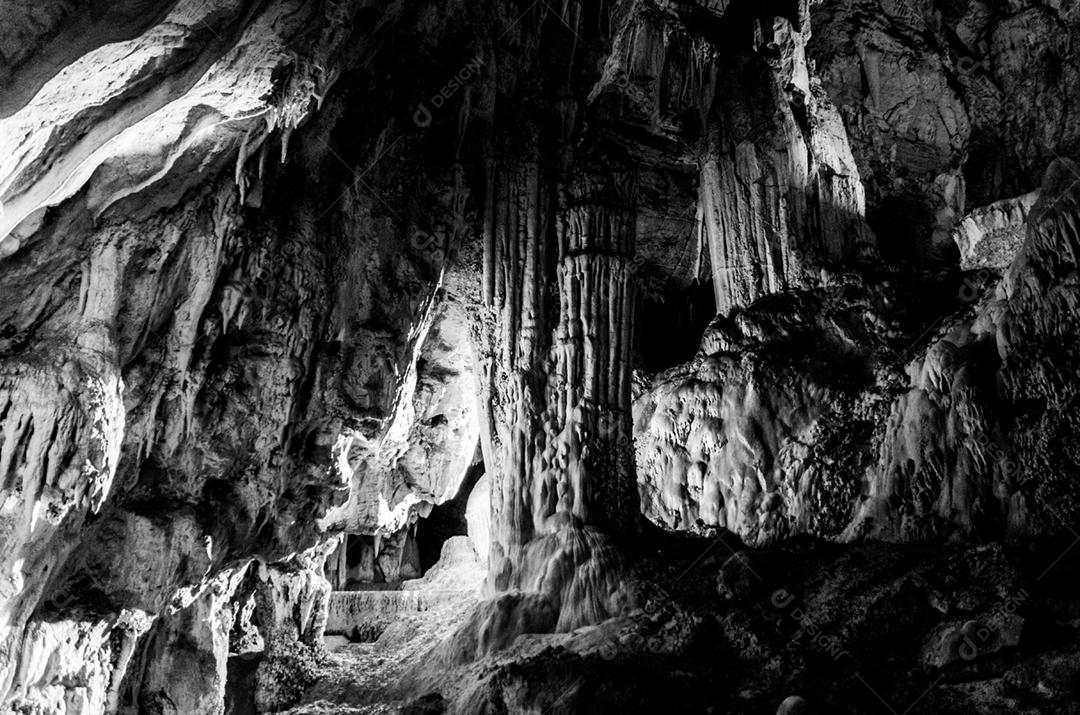 Linda gruta da Cidade de Bonito em Matogrosso do Sul, Brasil.