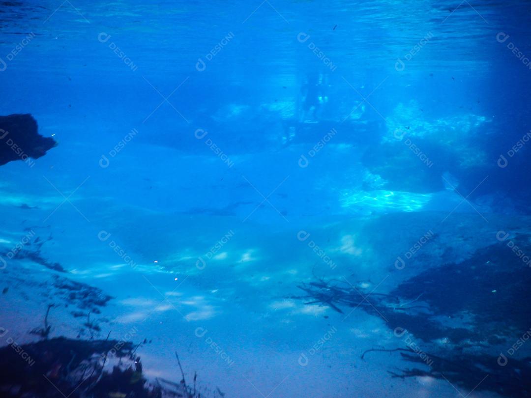 Lagoa misteriosa, bela lagoa de águas transparentes de azul turquesa, localizada na cidade de Bonito