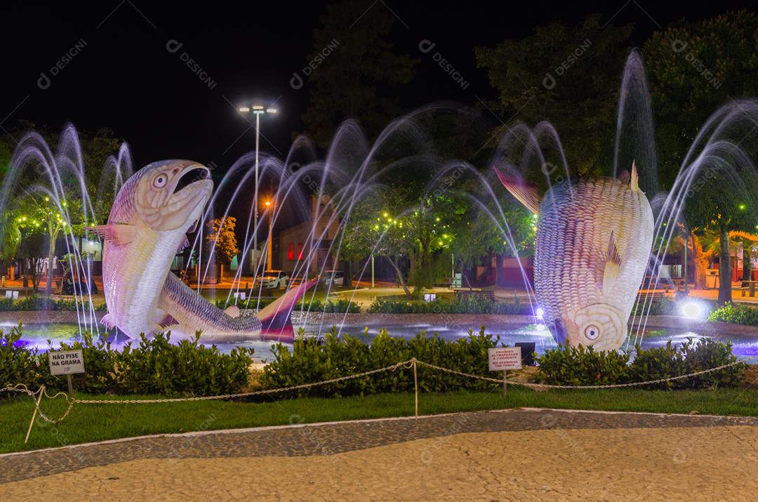 Praça da Liberdade, peixe piraputangas, localizado na cidade de Bonito