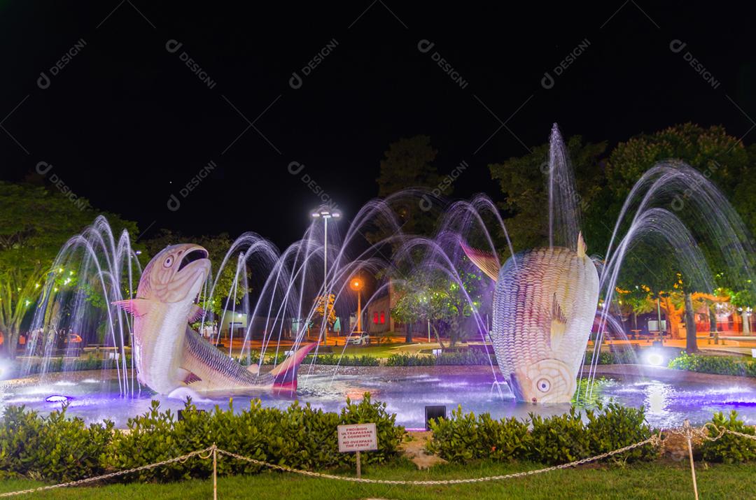 Praça da Liberdade, peixe piraputangas, localizado na cidade de Bonito