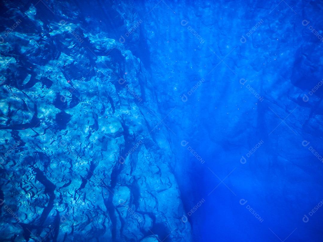 Lagoa misteriosa, bela lagoa de águas transparentes de tur